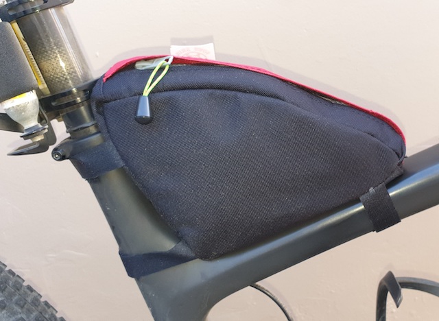 Seat post bag red